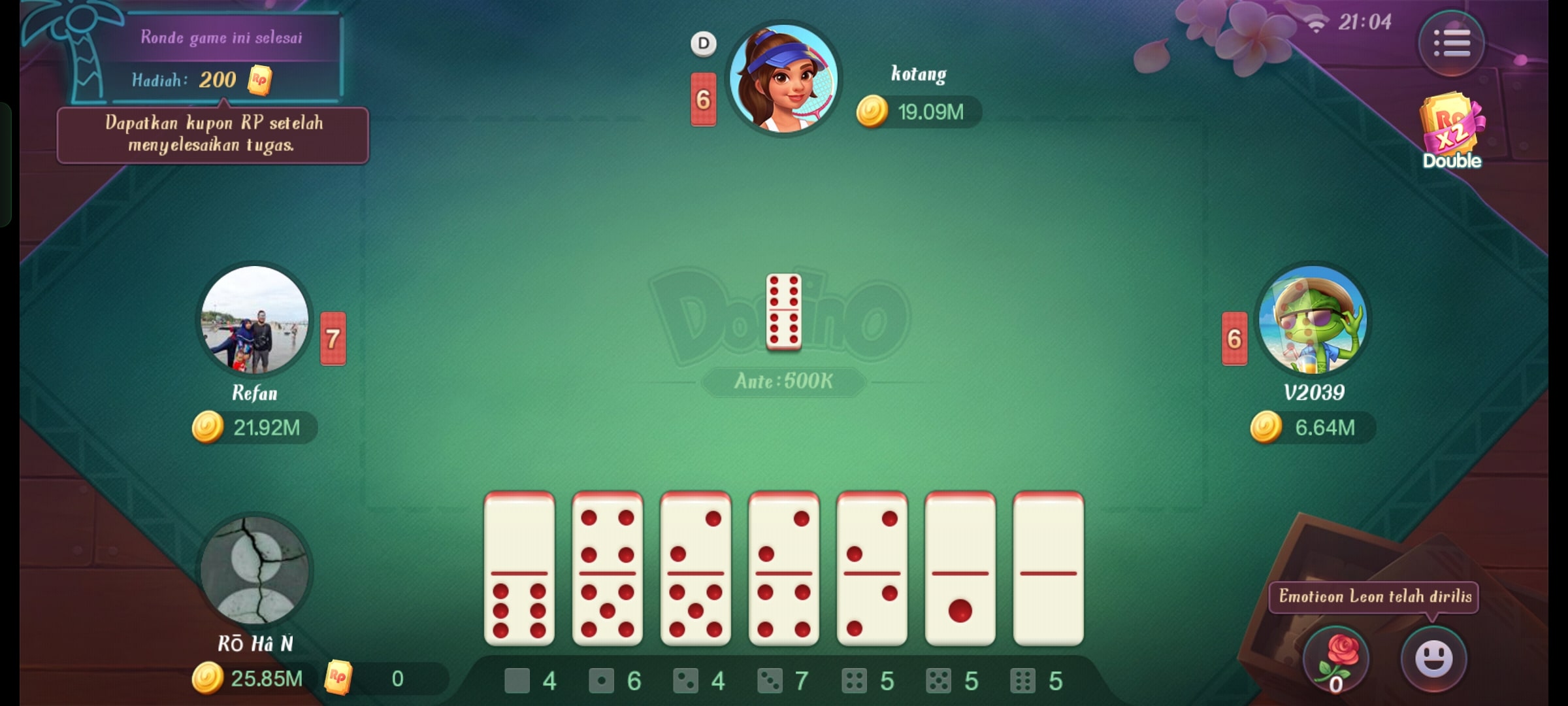 Unique gameplay of Higgs Domino